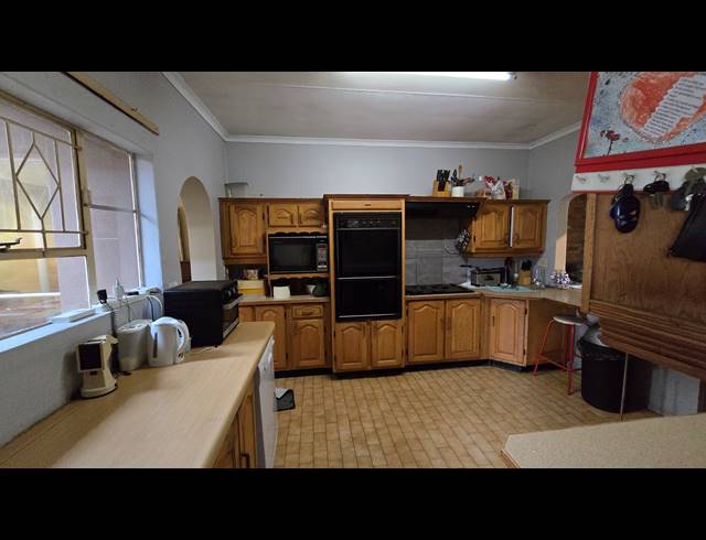 4 BEDROOM FREEHOLD FOR SALE IN ALBEMARLE